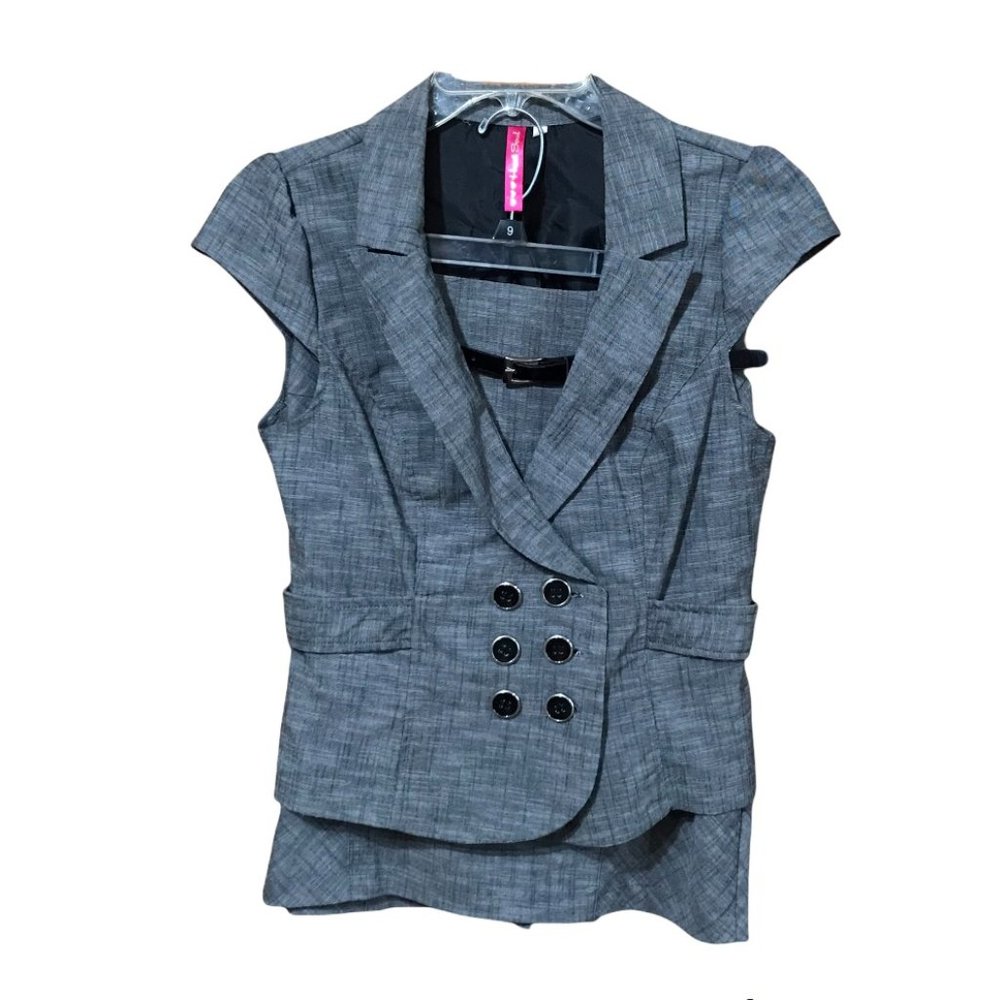 Heart Soul Women Fashion Skirt Suit, added black belt, Button Up Top, Skirt